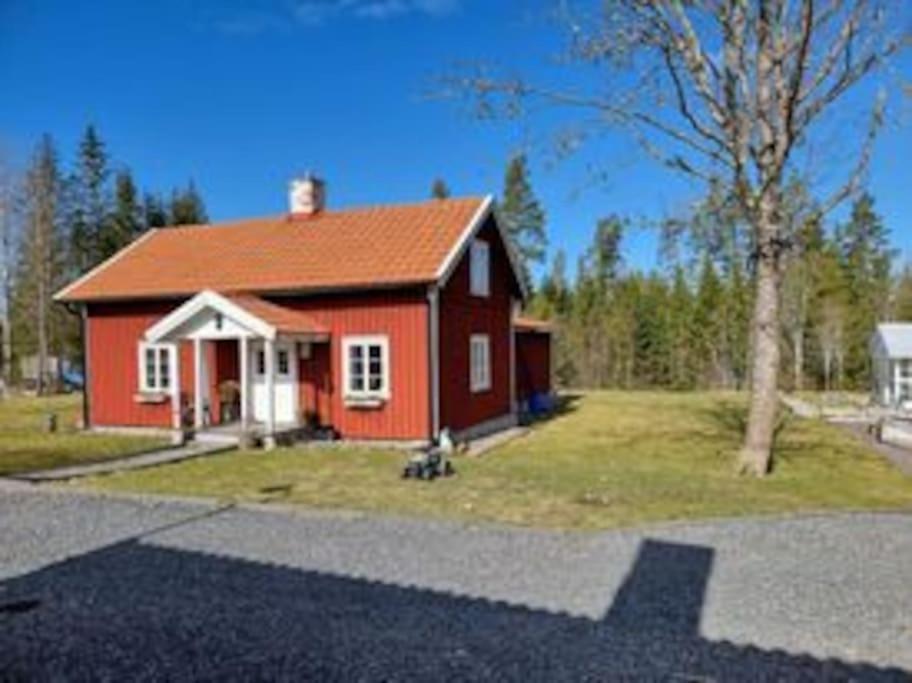 Villa Pa Landet, Habo Exterior photo